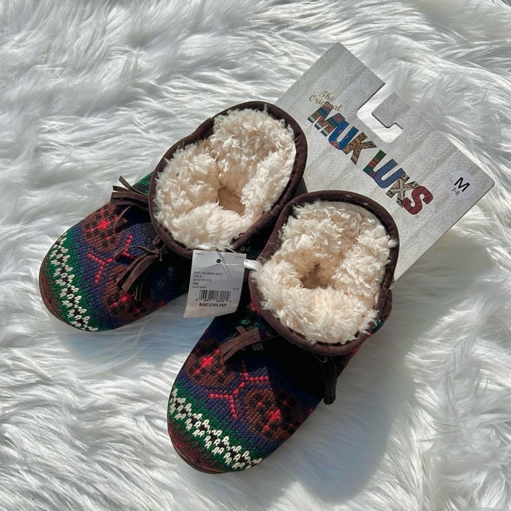 NWT Muk Luks Amira‎ Boot Slipper